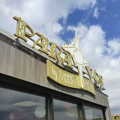 Proyecto rotulacióon-rótulo fachada para restaurante Para Vos