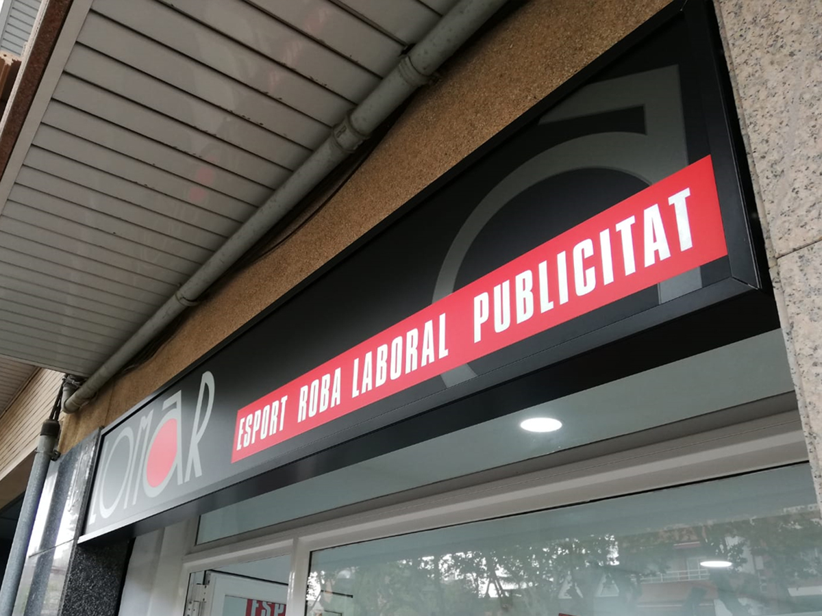 Rótulo caja de luz Lomar-JkD Rotulación Rótulo caja de luz Lomar-JkD Rotulación