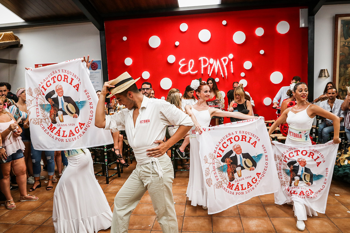 Proyecto Street marketing en la Feria de Málaga para Cervezas Victoria - caseta feria 1 - Developmentmedia