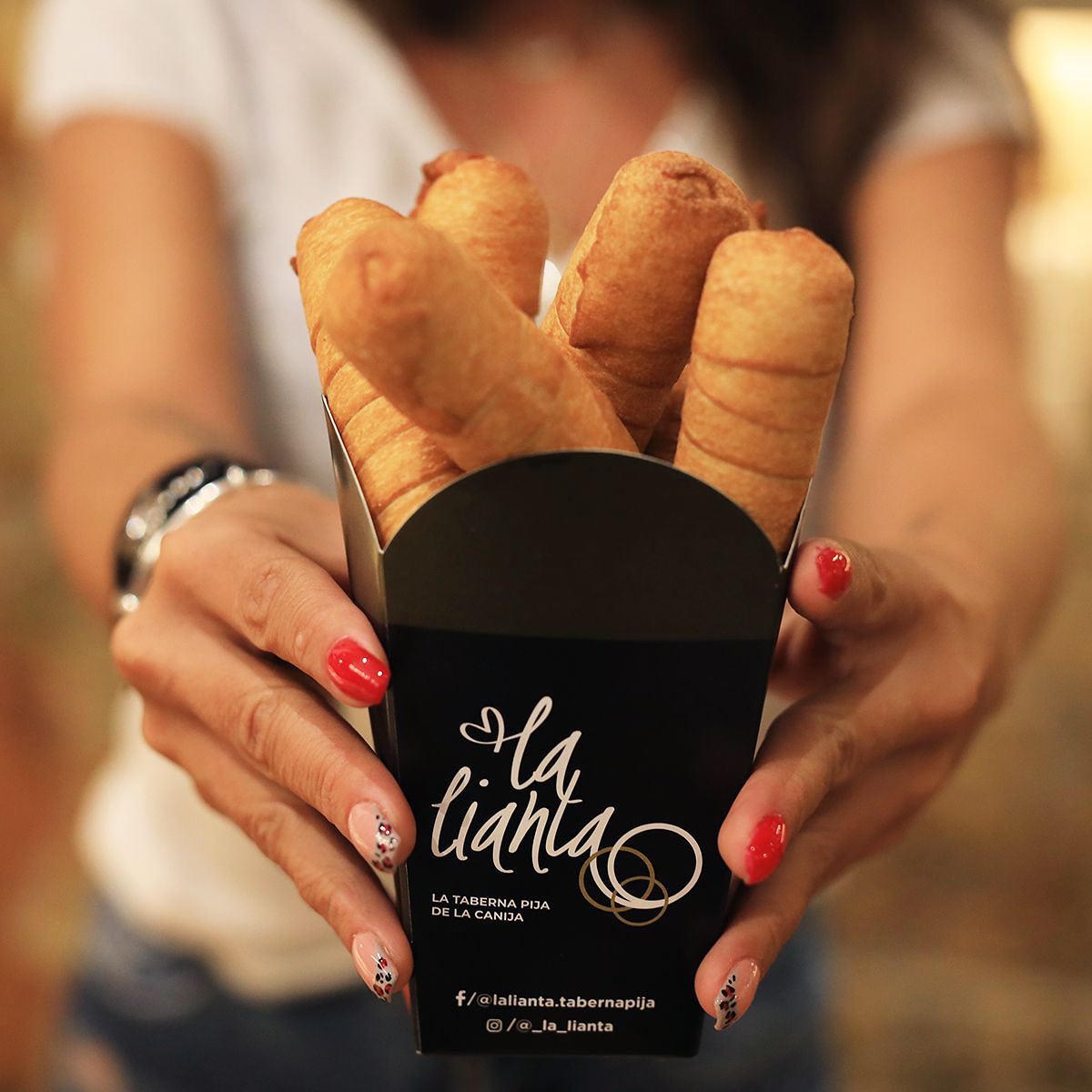 Diseño packaging para Restaurantes. Proyecto creación Packaging para “Restaurante La lianta”