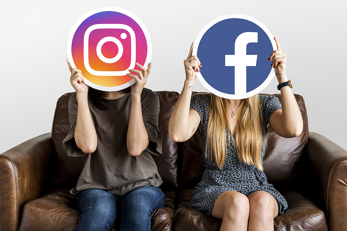 Larga vida a los community manager, mucho más que subir fotos en Facebook e Instagram - chicas - Development Media Larga vida a los community manager, mucho más que subir fotos en Facebook e Instagram - chicas - Development Media