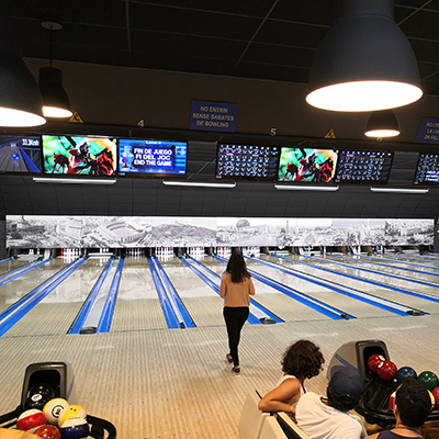 Proyecto decoración interiores-rotulación frontal bolera Bowling Pedralbes