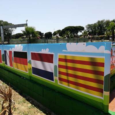 Proyecto lonas publicitarias-detalle montaje lonas para Karting Minilandia