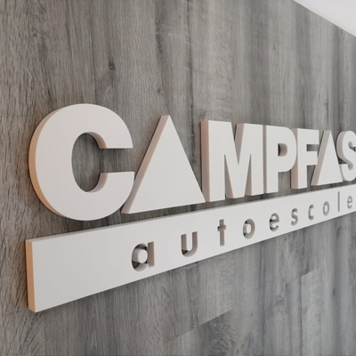 Proyecto rotulacion-letras corporeas monocolor para autoescuela Campfaso