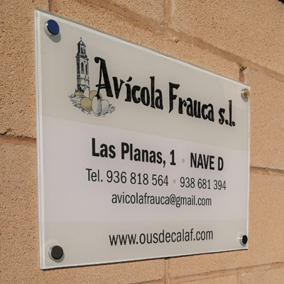Proyecto rotulación-placa informativa para Avícola Frauca