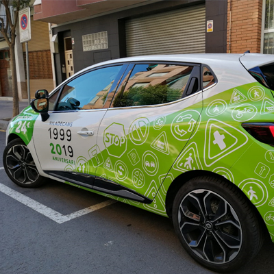 Proyecto rotulacióon vehíiculos-rotulación integral coche autoescoles Campfaso
