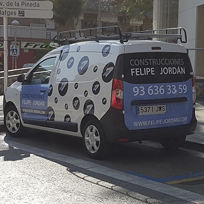 Proyecto rotulación vehículos-rotulación integral coche para Construcciones Felipe Jordán